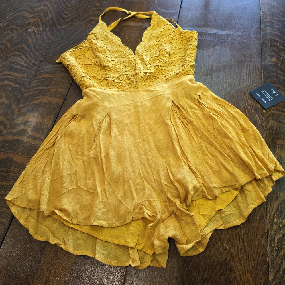 Lulus Star Spangled Mustard Yellow Backless Lace Romper‎ Sz M